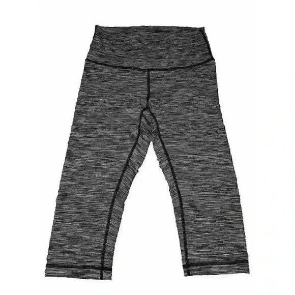 Lululemon Pants - Lululemon Women's Black White‎ Stripe Wunder Under Capri Leggings Size 8